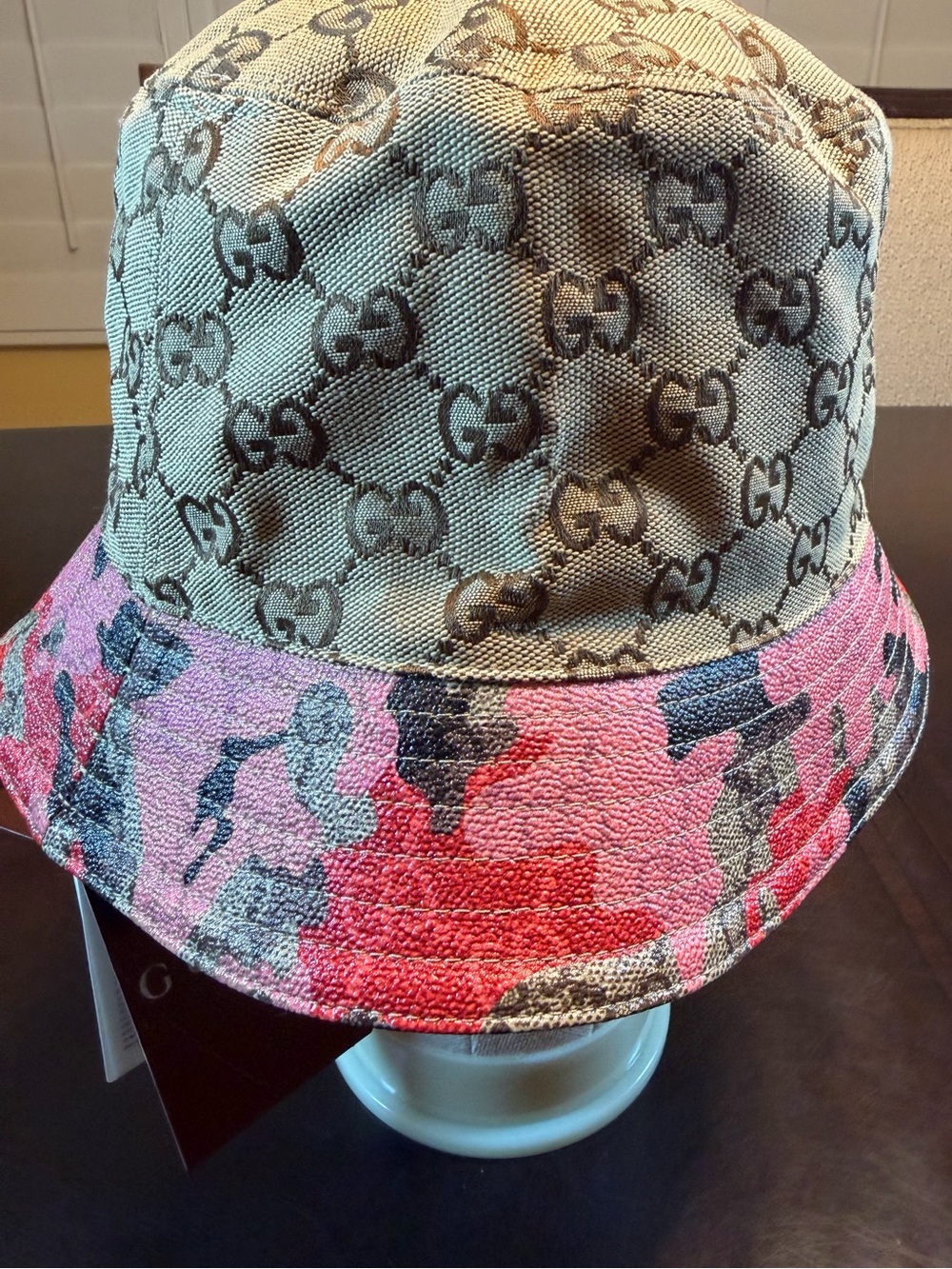 New Authentic Gucci GG Supreme Logo Pink Camo Bucket Hat Tan Size XL - Picture 2 of 16